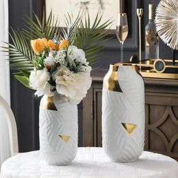 Vases Modern Luxury Ceramic White Gol Vase Vase Hand Gravé Craft Flower Home Ornaments