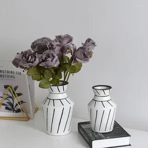 Vazen Moderne minimalistische keramische vaas Zwart-wit handgeschilderde gedroogde bloemen Bloemen Creative Home Decoration Desktop-ornamenten