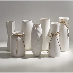 Vases Nordic Ceramic Flower Vase Home Decor Accessoires minimalistes Interior Plant Pot Office Studio Chambre salon Bureau