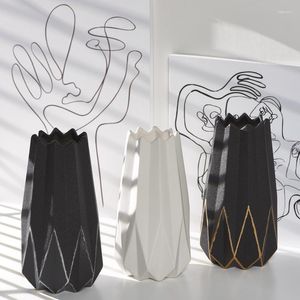 Jarrones Nordic Ceramic Vase Decoración del hogar Adornos de la oficina Desktop White Vegetarian Flower Arte Decoraciones Crafts Regalos