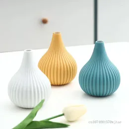 Vases Nordic Céramique Vase à grain vertical Vase MODERNE MODIAL SOIX CHAMBRAL ÉTUDE TABLE DE DINSAGE DÉCORT