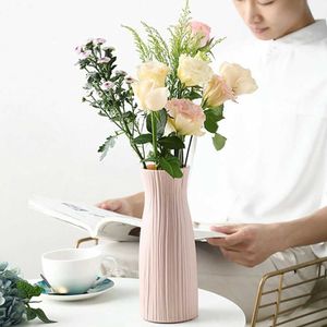 Vases Nordic Decoration Vases Home Imitation Cerramic Plastic Flower Vase Creative Simple Living Room Bonsaï Ornements Maison P230411