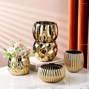 Vases Nordic Gold Vase en céramique Forme géométrique Pot de fleur Arrangement de bureau Décoratif Décor à la maison