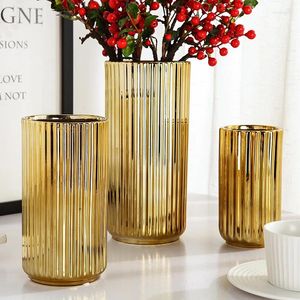 Vases Nordic Golden Light Luxury Céramique électroplaçant Décoration Vase Créative Flower Arrangement