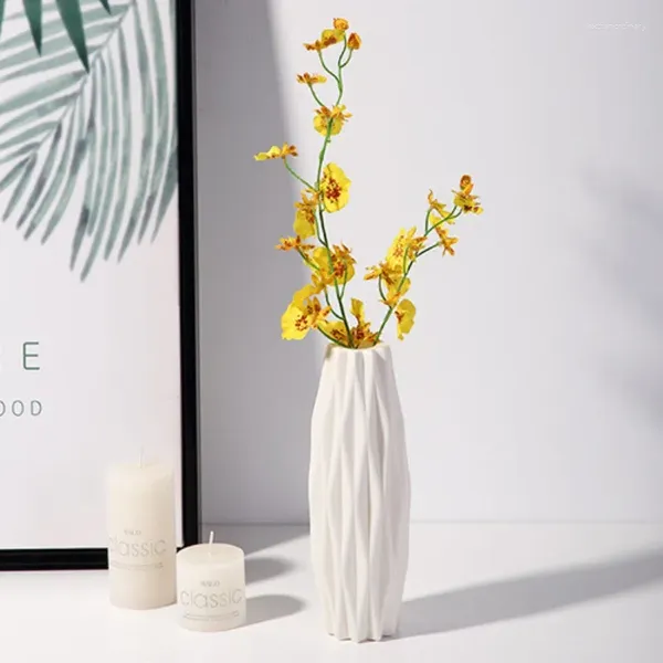Vases Nordic Home Flower Arrangements décorations créatives et minimalistes modernes dans le salon