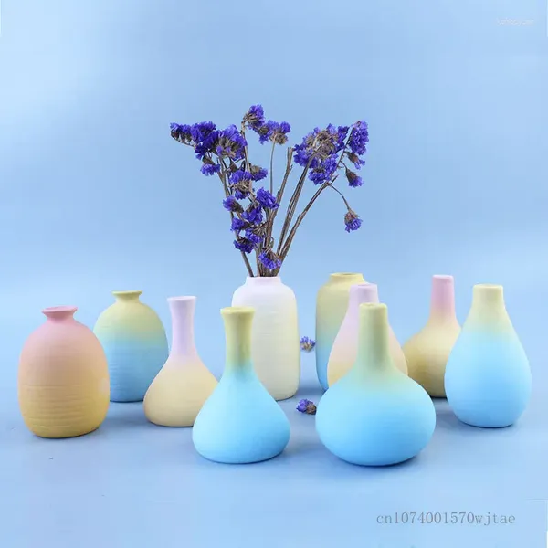 Vases Nordic Modern Spray Painting Gradient Céramique Fleurs sèches Saland Chambre Décoration de restauration Frosted Small