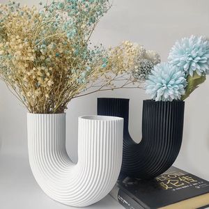 Vases Nordique résine U forme Vase Style moderne décor pour bureau cuisine bureau intérieur salle à manger maison fleurs séchées Vase chambre ornement 231117