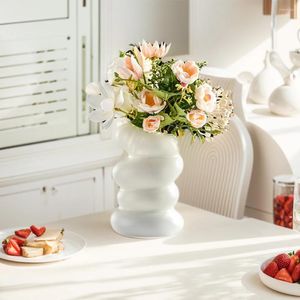 Vases Nordic Spiral Flower Pot Decorative Aesthetic Dried Vase Vase Lignes ondulées minimalistes pour Ornement du bureau de bureau
