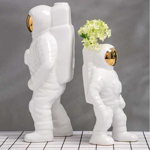 Vases Style nordique Vase en céramique blanc argent espace homme Sculpture astronaute cosmonaute modèle maison ornement 230731