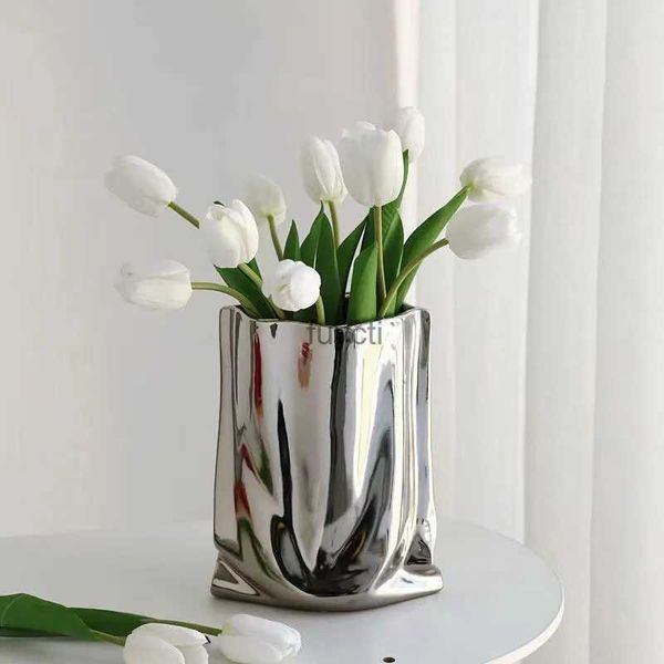 Vases Vase à fleurs à volants argenté Vase en céramique porcelaine Arrangement de fleurs décoration sac forme Terrarium décoration de la maison Vases Pots YQ240117