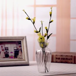 Vases à rayures Vase Vase polyvalente décorative unique accrocheur élégant Décoration de maison soufflée de la main