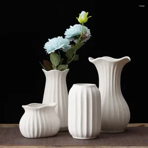 Vases Vase en céramique blanche Style européen Pot de fleur plantes décorations de maison modernes Vintage bureau porcelaine ornements artisanat