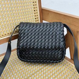 Le sac à main VB New Crossbody Bag Sac à main rétro de mode rétro de mode de luxe est très adapté pour les voyages, pleins de texture, une technologie de tissage à matelassage et rétro classique à la main