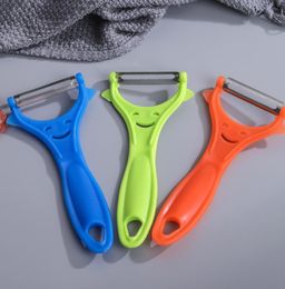 Outil d'éplueur de légumes Peeler en acier inoxydable Super tranchant couteau de cuisson professionnelle pour les fruits carottes de pomme de terre Slicer Kitchen Restaures 5899336