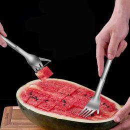 Plantaardige gereedschappen Multifunctionele 2 in 1 roestvrijstalen fruitvork Watermelon Slicer Cutter Servies Keuken Gadgets KDJK2107