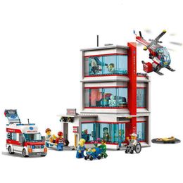 Vehículos de juguete EN STOCK compatibles City Series 60204 columnas Hospital bloques de construcción ladrillos para niños regalo de cumpleaños de Navidad 230830