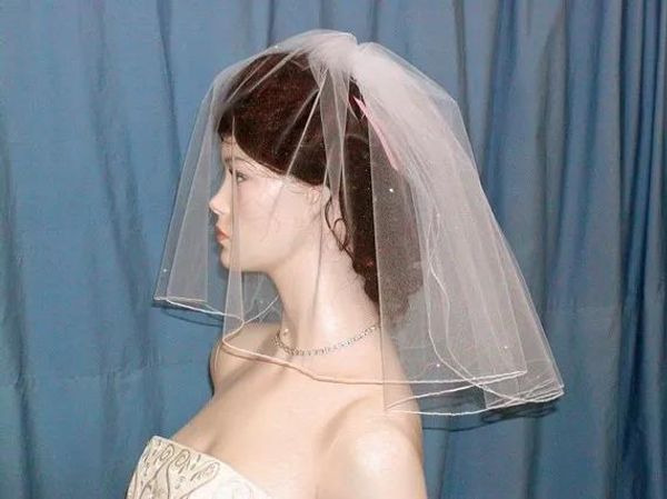 Velos Nuevos velos de imagen real de lujo más vendidos Velo de novia de dos capas hasta los hombros Perlas Swarovski Rhinestones Velo Accesorio nupcial