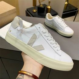 Vejaon Sneakers French Brésil vert Vie à faible carbone V Veurs de coton biologique Coton Platage Femmes Casual Classic Classic White Designer Chaussures Vejasneakers Femmes 756