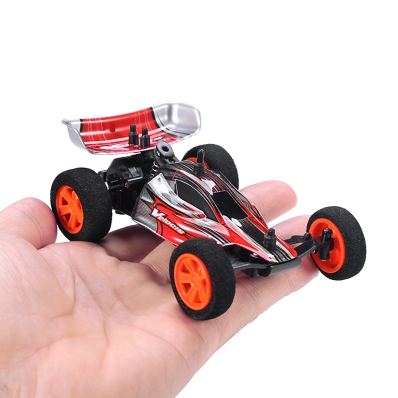 Velocis 1/32 2. RC Racing Car Mutiplayer in parallelo 4 canali Operazione di ricarica USB Edizione RC Formula Car LJ200919