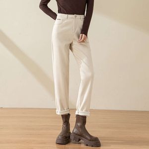 Fluwelen gebroken witte jeans met hoge taille voor dames 2023 winter nieuwe afslankende wortelvaderbroek, casual Harlanbroek