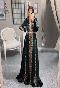 Velvet Marocain Kaftan Robes de soirée Hunter Green Golden Appliques Appliques saoudiennes musulmanes à manches longues Musulmane à manches longues 7245020