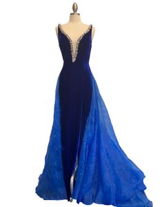 Velvet prom jurk 2023 met kristallen Organza cape diep v-neck formele avond trouwfeest jurk winter court optocht gala landingsbaan rode loper gemonteerd koninklijk blauw smaragd