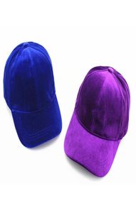 Velvet Solid Peak Paped Cap pour hommes femmes Fashion Snapback A réglable 6 Panneau Basball CAP HIPHOP Épaissir les capuchons Gorras pour Unisex3739360
