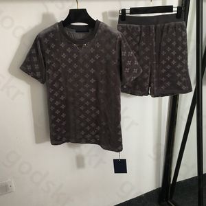 Camiseta de terciopelo pantalones cortos para mujeres delgadas verano de manga corta sudadera con estampado vintage cortometrajes de cintura elástica