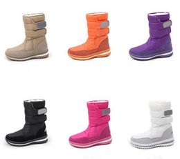 Velours femmes peluche épais chaud imperméable antidérapant version coréenne bottes de neige hommes et femmes chaussures en coton extérieur yakuda chaussures de sport dhgate Discount