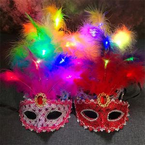 Venetiaans Venetië Gloeiende veer LED Maskers Woman Fancy Dance Party Eye Mask Carnival Halloween Masquerade Cosplay Cosplay Costume 240430