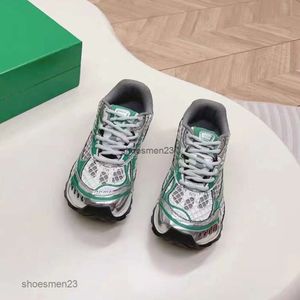 Venetta Series Mujeres Silver Grid Orbit Zapatillas de deporte de moda Estilo casual Diseñador Pareja Nuevos zapatos Zapatos deportivos Botttega 3D para hombre 4n5u