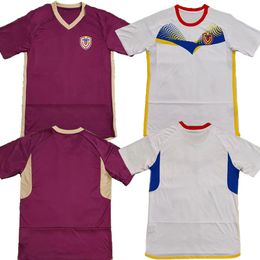 Venezuela maison 24-25 maillots de football de qualité thaïlandaise personnalisés kingcaps 10 SOTELDO 9 CORDOVA 8 RINCON 23 RONDON 19 SOSA 18 BELLO 3 OSORIO Discount Fashion Design