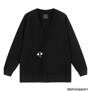 Version vérifiée et correcte Marque de mode de luxe Cardigan tricoté en laine haut de gamme Pull de banlieue d'affaires de haute qualité en automne et en hiver {catégorie}