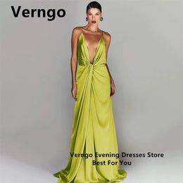 Verngo Green Stretch Frabic Party Robe pour femmes Deep V Neck Prom Robes Simple A Line Formal Occasion 240424