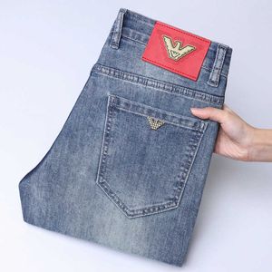 Jeans à la mode polyvalente pour hommes 2024 Été mince luxe haut de gamme élastique slim slim pantalon long