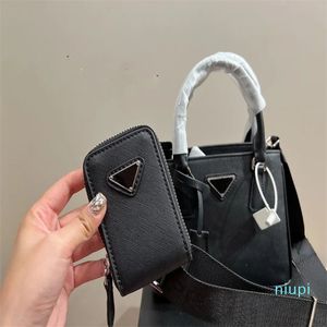 Sac à main polyvalent avec styles Sac de créateur Matériau de luxe Sac à bandoulière décontracté adapté aux hommes et aux femmes Killer Bag Wallet