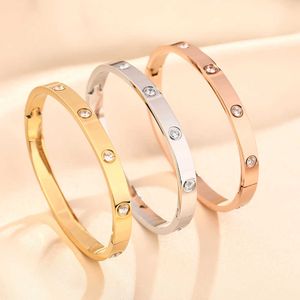 Bracelet de tempérament polyvalent bracelet charmant bijoux à la mode ouverture extrêmement simple avec des bracelets originaux