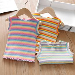 Girl Girls 1 à 7 ans Top 100% coton Coton confortable Childrens Summer T-shirt bébé arc-en-ciel Stripe Vêtements Childrens Suspensionl240502