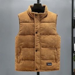 Gilet veste hommes automne hiver chaud sans manches manteau col montant rembourré gilet velours côtelé travail porter des vêtements masculins 5XL 240117