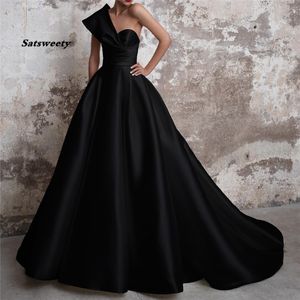 Vestidos de Gala Satin Evening Prom Dresses Long 2023 Zwart formele jurken Een schouderbaljurk ABIYE GECE ELBISESI 297F