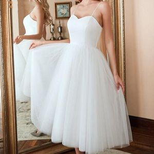 Vestidos de noiva short Simple Tea Longueur Robe de mariée Spaghetti Stracts corset arrière tulle