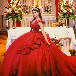 Vestidos de XV Años Bourgondië Rode Quinceanera Jurken met 3D Bloemen Kant Lace-Up Baljurk Sweet 16 Britday Draag