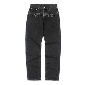 VETTEMS Jeans Jeans pour hommes jeans jeans de haute qualité hommes femmes survivent des créateurs jeans pantalons de mode brodés pantalon de jambe droite en lettres 583