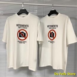 VETTEMENTS NON SOCIAL MEDIATS T-SHIRT 2024 HOMMES FEMMES T-shirts antisociaux 1 Tag VTM TOPS TEE DE COTON de haute qualité