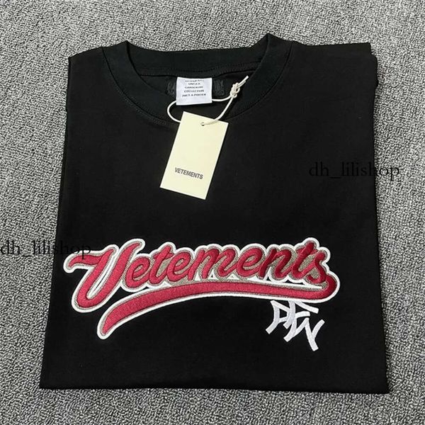 Vetements camiseta camiseta de lujo de gran tamaño para hombre Camiseta Vetements con bordado rojo grande Hombres Mujeres Alta calidad Verano Vtm Manga corta suelta 220