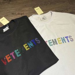 Vetements T-shirt T-shirt féminin pour hommes T-shirt Designer T-shirt Couleur Letter Street Casual Everyday Wear avec des manches courtes 9833