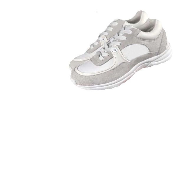 Zapatos de diseñador Vic Zapatillas de deporte Piel de becerro Casual Zapatillas de cuero de gamuza reflectantes Canales S para hombre y mujer Gimnasio al aire libre Correr Baske