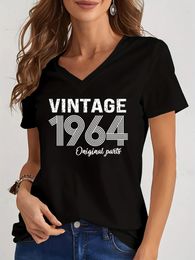 Vintage 1964 Birthday Print Femmes T-shirt Sleeve V couche V Fashion Fashion Tendies Y2k Tops Camisetas Mujer 240510