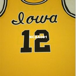 Vintage 21SS # 12 Lester Iowa Hawkeyes College Basketball Jersey Geel Personaliseer elk nummer 21SS Gestikte Hoge Kwaliteit Borduurwerk Jersey