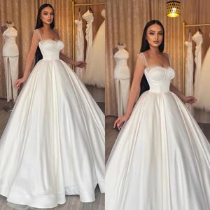 Vintage une ligne robes de mariée Tulle perles bretelles robe de mariée dos nu longues robes de mariée de créateur balayage train YD